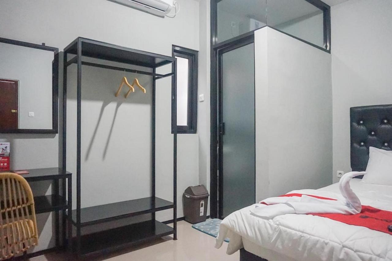 Reddoorz Plus @ Kalpataru Malang Exterior photo